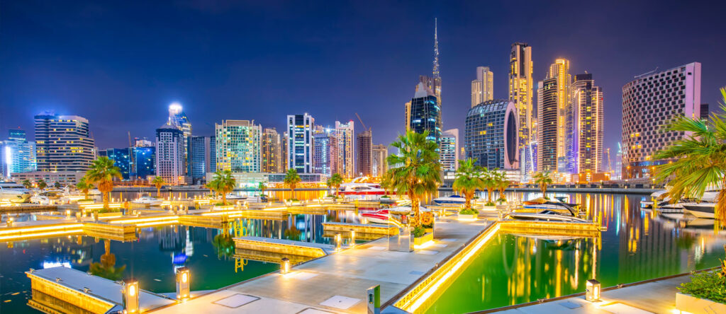 BUY LUXURY FLATS IN DUBAI'S Business-Bay-property-night-view